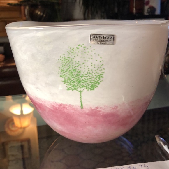 Kosta Boda Glass ‘MAY’ Bowl-Signed Kjell England Pink White Green Tree